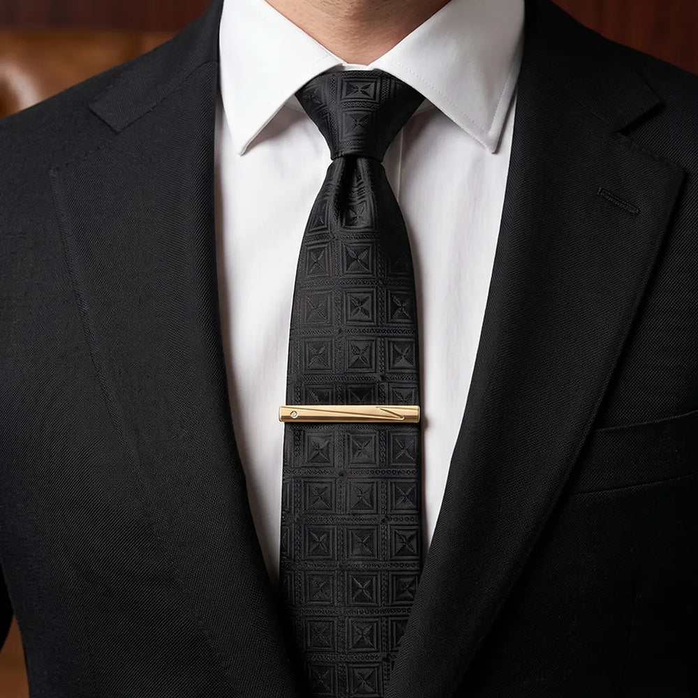 Men's Gold Geometric Engraved Crystal Tie Clip | Sailor Australia